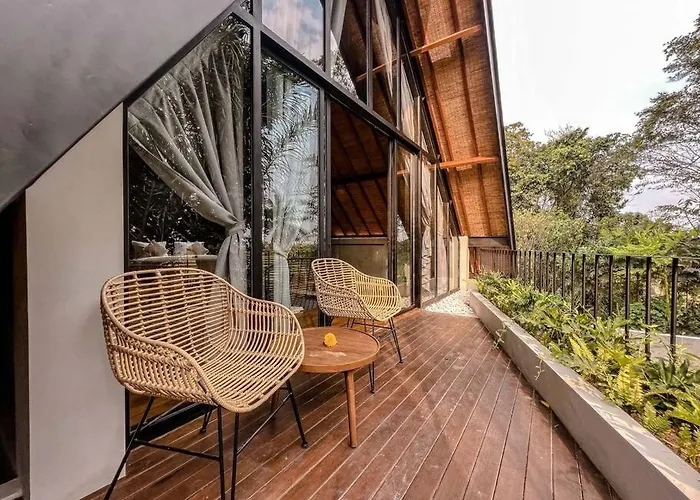 Astu - Tranquil Riverside Near Villa *